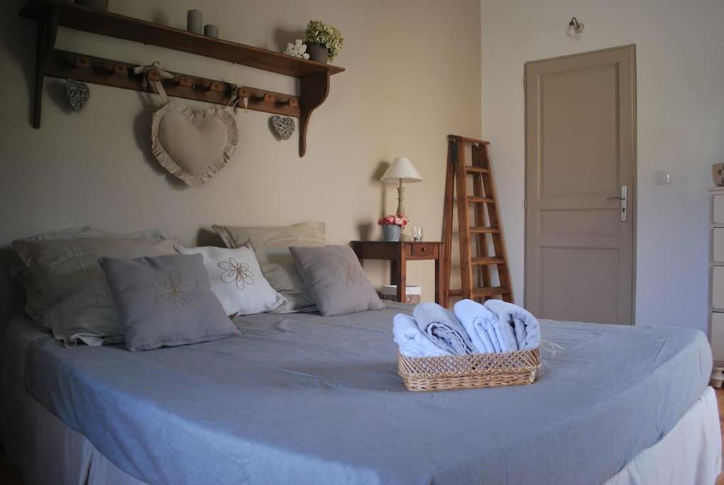Le Cabanon Tendance Du Luberon Merindol Exterior photo